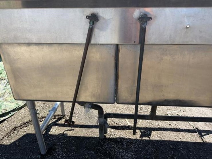 stainless-steel-3-bay-sink-image-5
