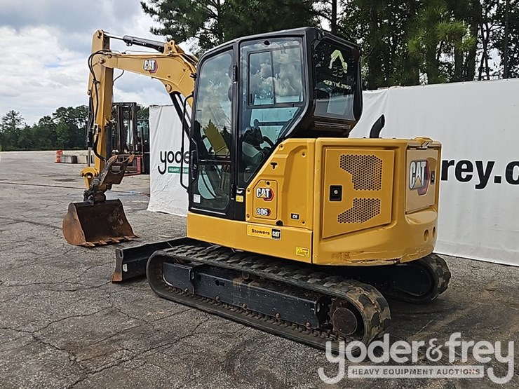 2023-caterpillar-306-cr-image-3
