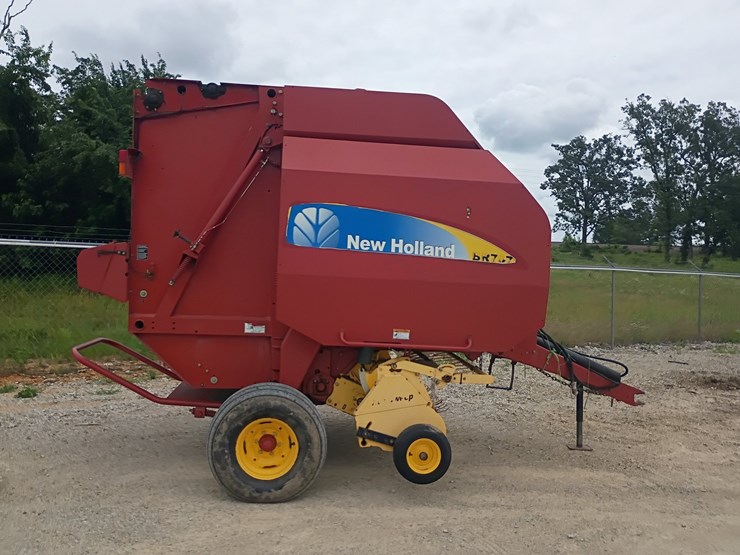 new-holland-br7070-image-6