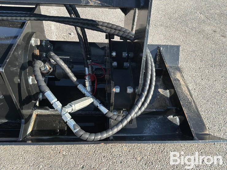 2025-massey-ferguson-730-image-19
