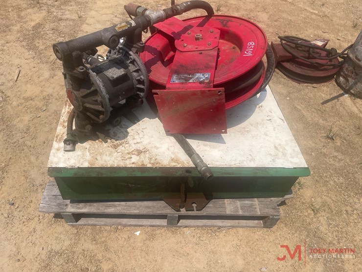 parts-washer-w/hose-and-reel-image-4