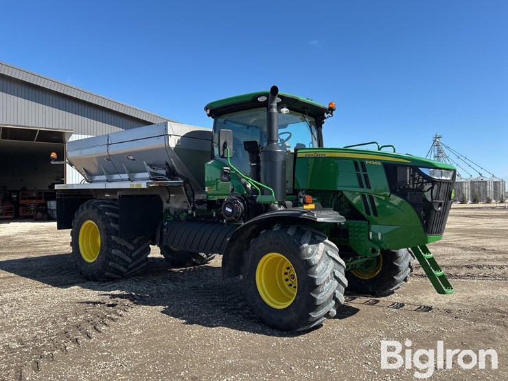 2021-john-deere-f4365-image-2