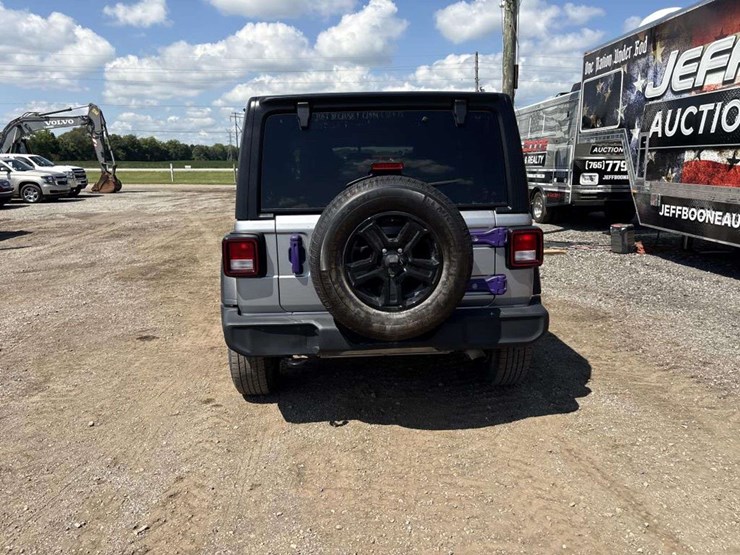 2021-jeep-wrangler-image-3