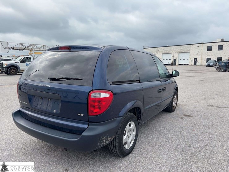 2002-dodge-caravan-image-5