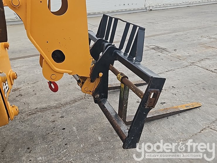 2017-jcb-510-56-image-13