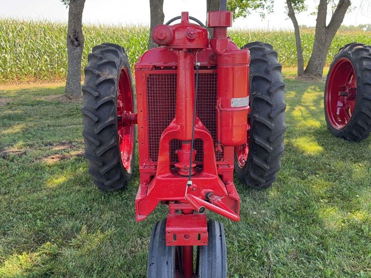 1937-farmall-f-12-image-8