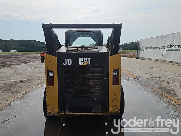 2016-caterpillar-262d-image-17