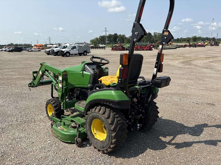 john-deere-1025r-image-2