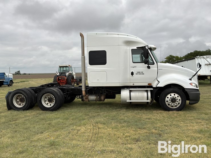 2010-international-prostar-image-4
