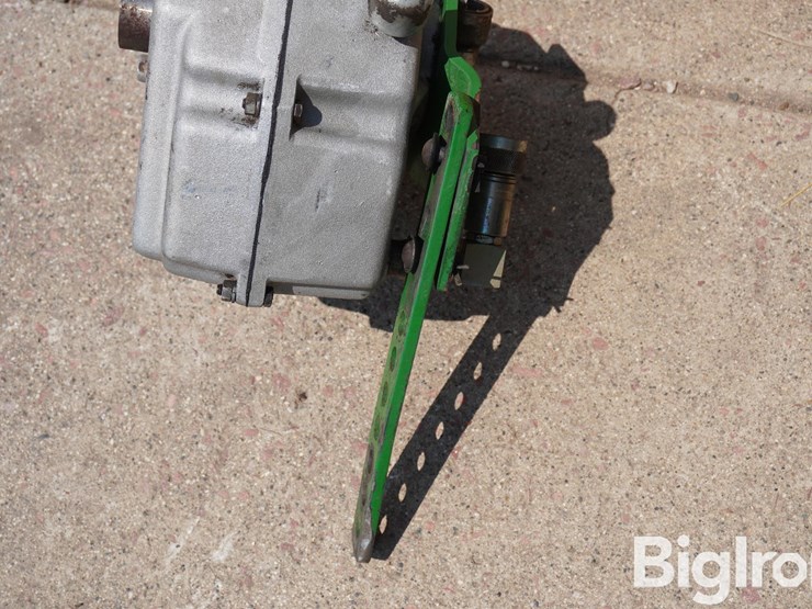 1000-pto-hydraulic-planter-pump-image-8