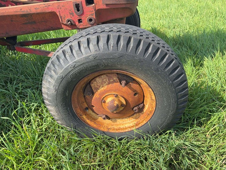 massey-ferguson-44-image-18