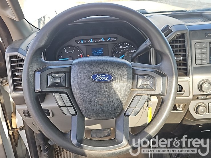 2017-ford-f550-image-27