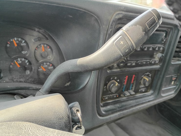 2006-chevrolet-silverado-3500-image-49