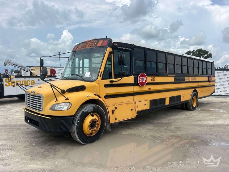 2016-freightliner-b2-image-1