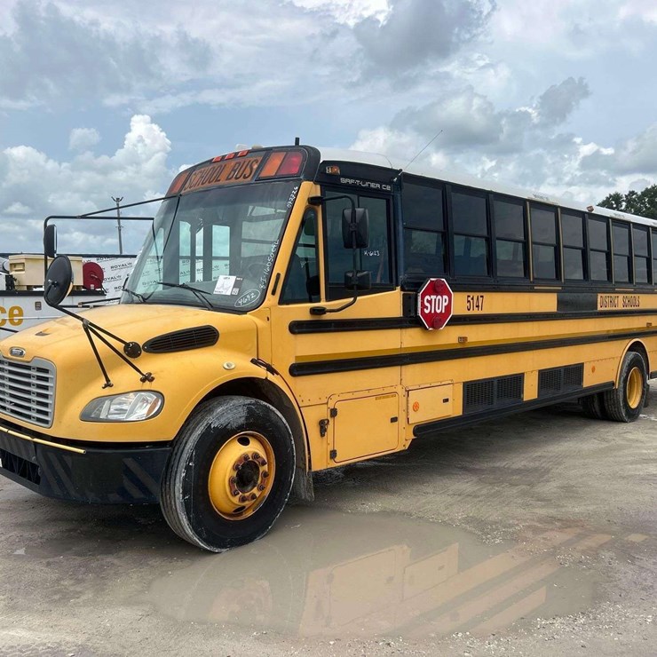 2016 FREIGHTLINER B2