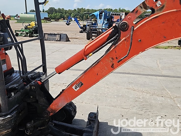 2021-kubota-u17-image-13