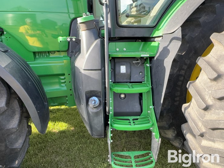 2016-john-deere-8320r-image-12