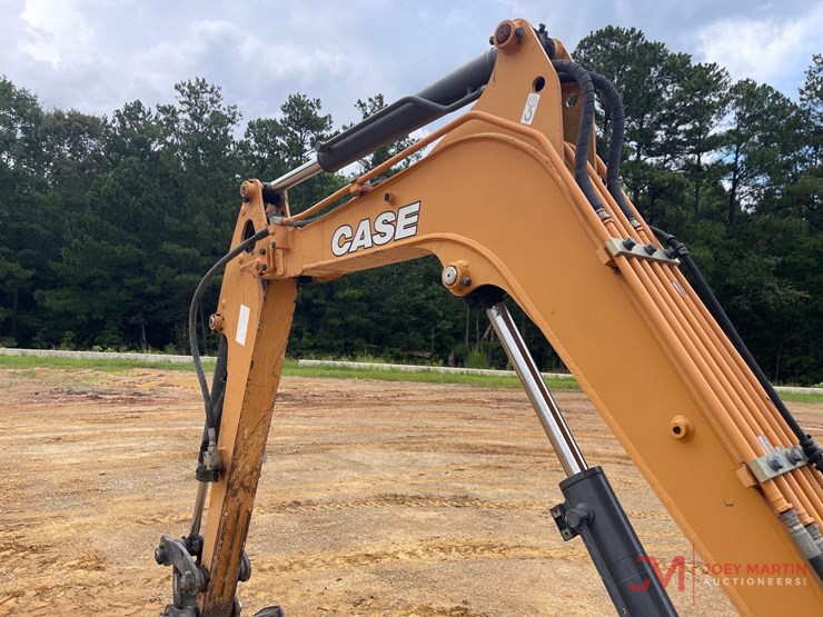 case-cx26c-mini-excavator-image-16