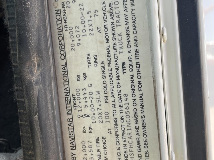 #2251-•-1992-international-eagle-f9400-tractor-truck-image-24