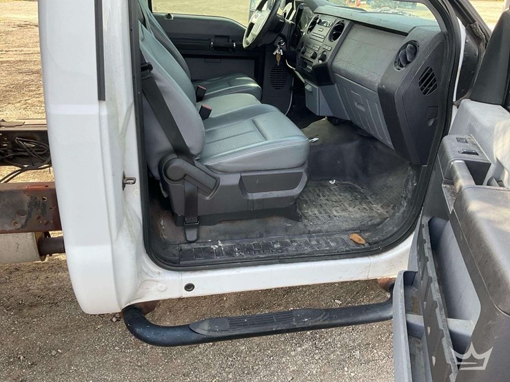 2015-ford-f350-image-21
