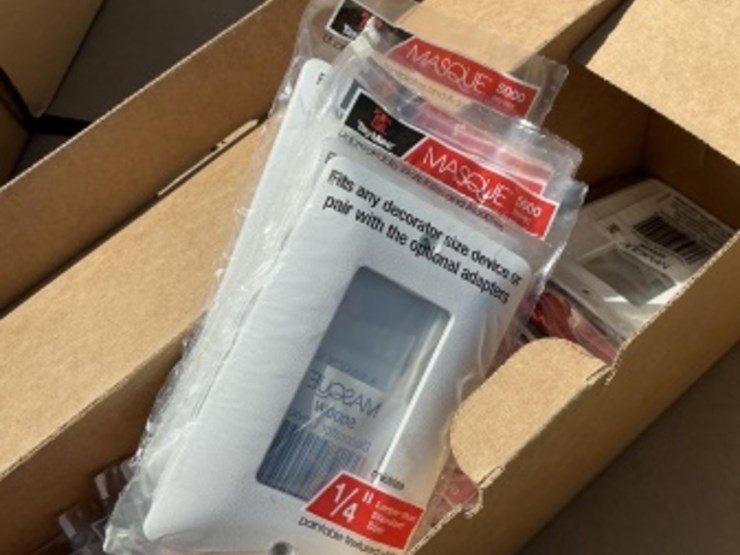 pallet-of-2-gang-switch-plates-image-4