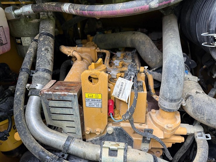 2023-caterpillar-259d3-image-15