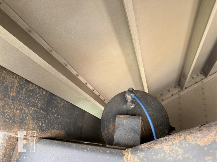 2011-wilson-grain-trailer-image-26