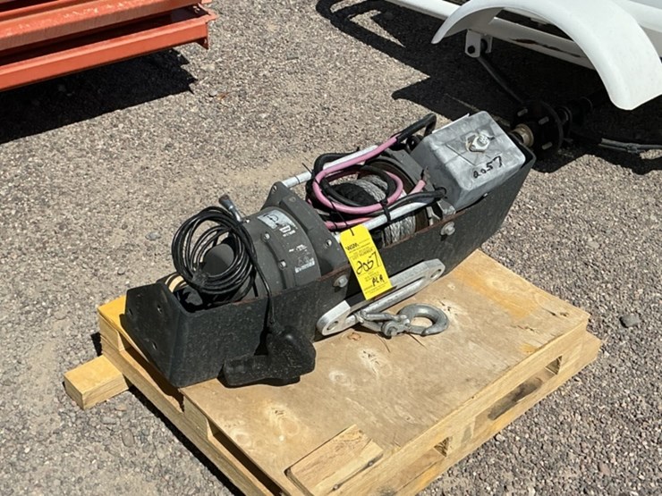 warn-m12000-winch-image-4