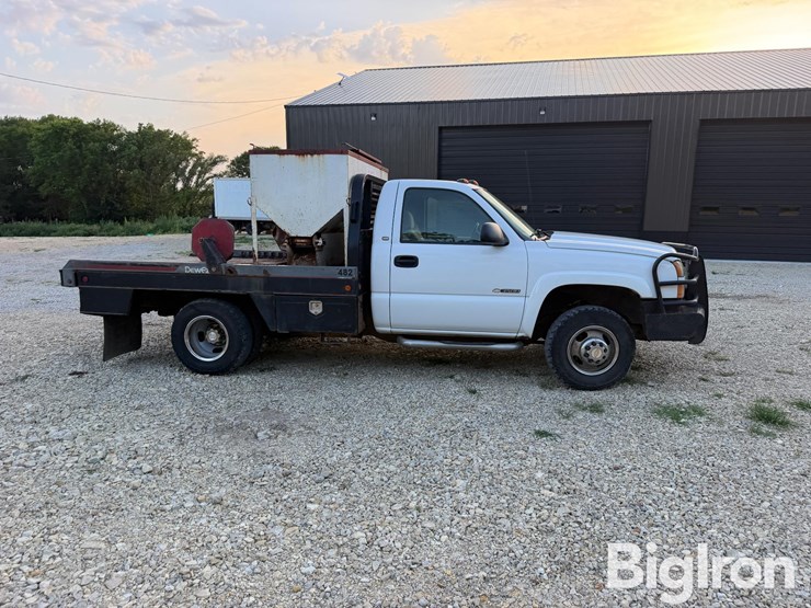 2005-chevrolet-3500-image-4