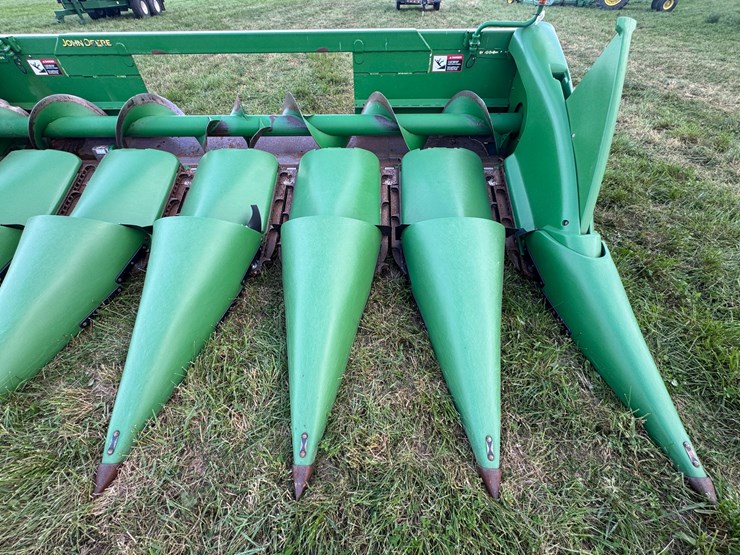 john-deere-606c-image-10