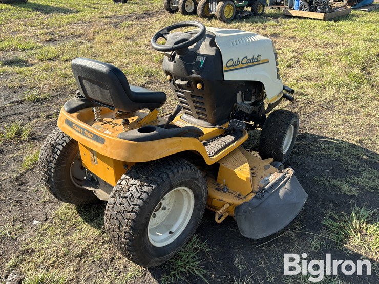 cub-cadet-gt1554-image-5