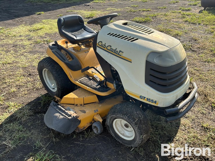 cub-cadet-gt1554-image-3