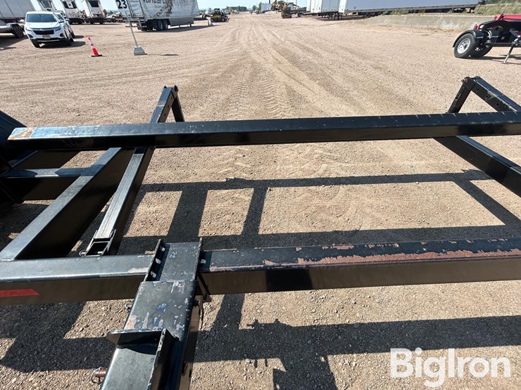fw-mfg-32f-32'-t/a-header-trailer-image-10