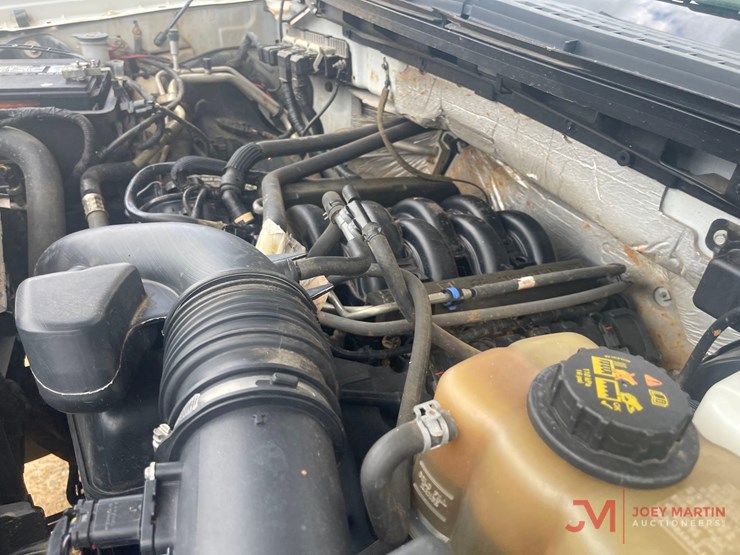 2013-ford-f150-xl-image-18