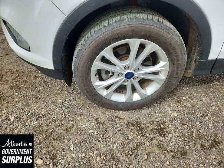 2019-ford-escape-se-image-22