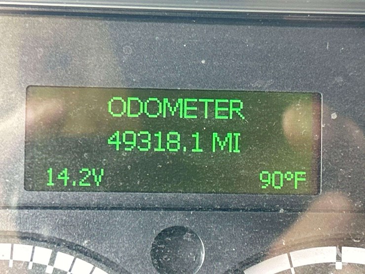 2019-freightliner-m2-106-image-11