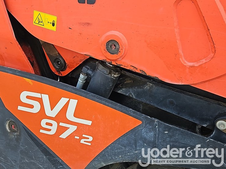 2023-kubota-svl97-2-image-12