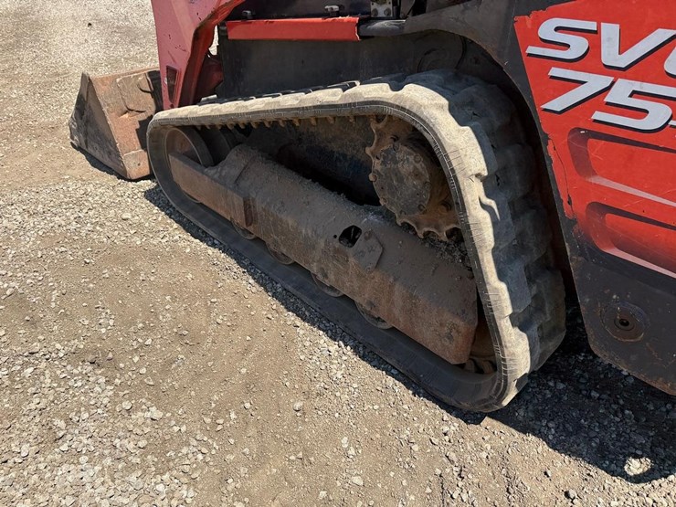 2017-kubota-svl75-2-image-16