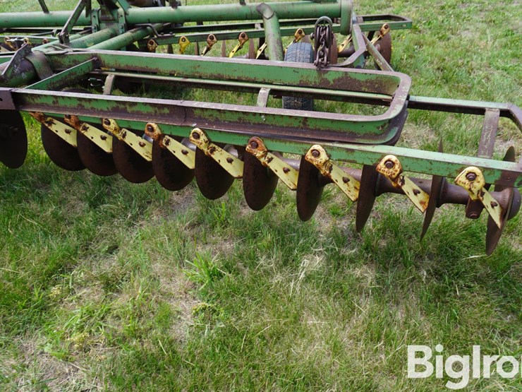 john-deere-aw-image-11