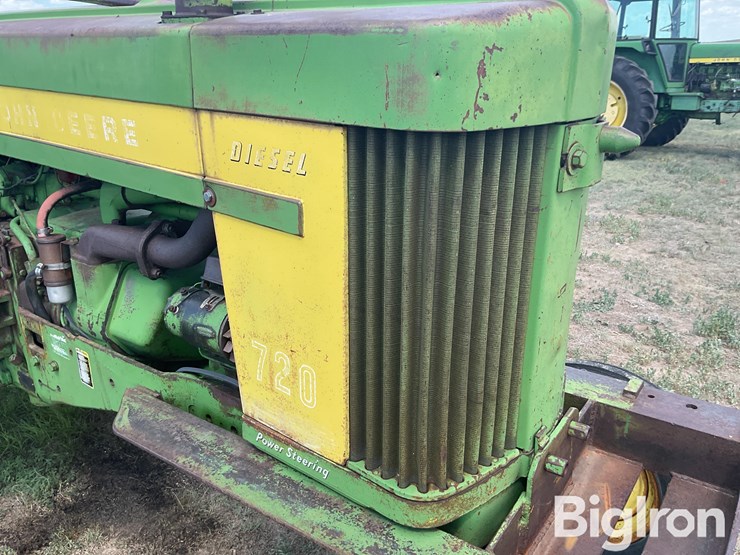 1956-john-deere-720-image-16