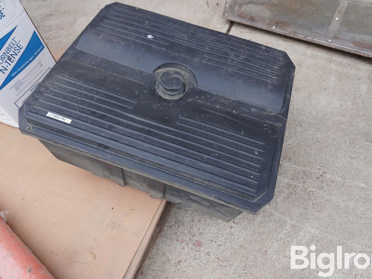 freightliner-poly-battery-box-image-1