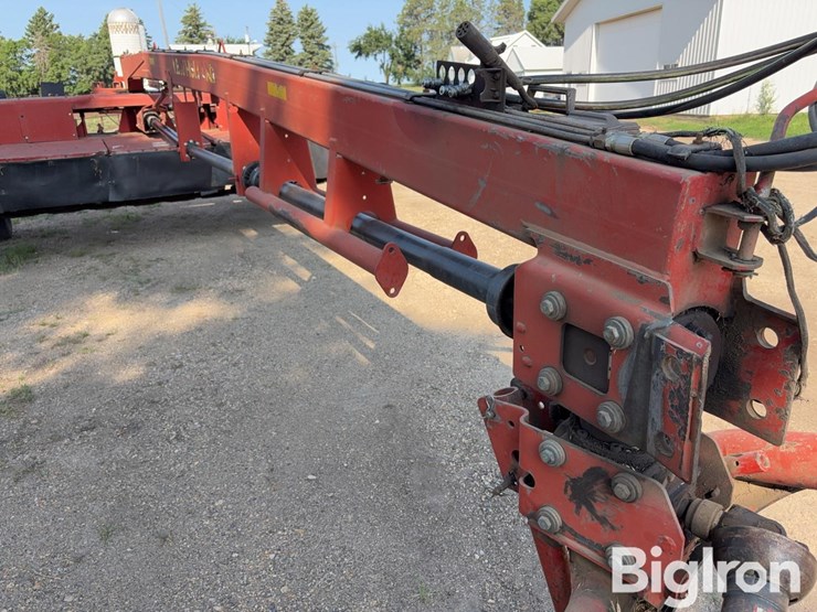 new-holland-1441-image-15