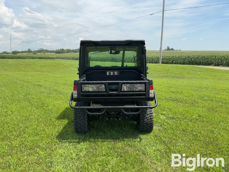 2023-john-deere-gator-image-6