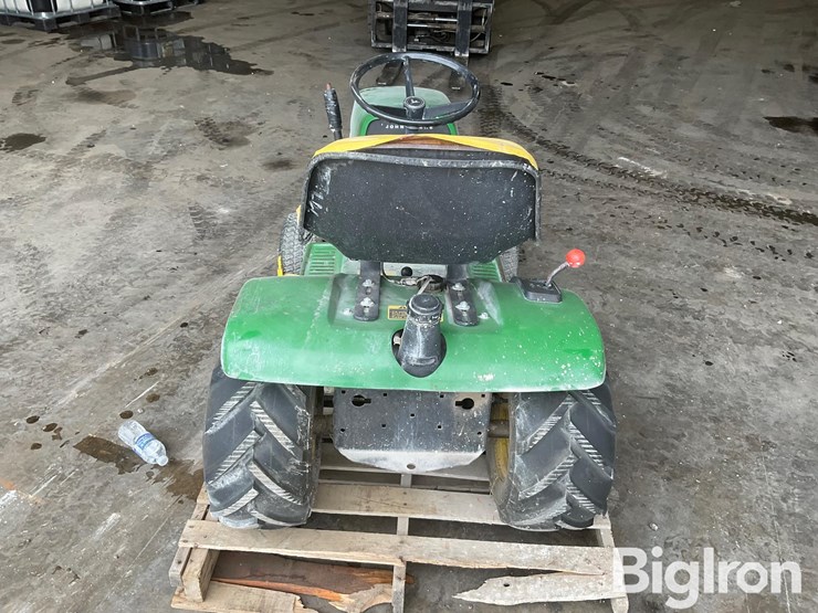 john-deere-111-image-7