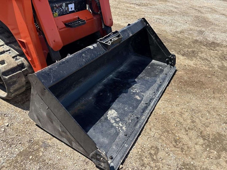 kubota-svl75-2-image-11