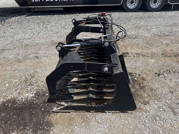 74in-skid-steer-grapple-image-2