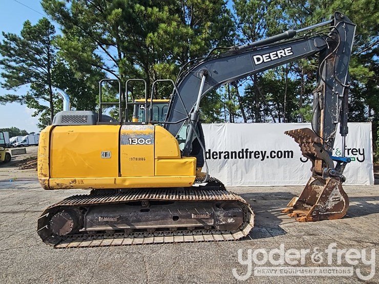 2018-deere-130g-image-6