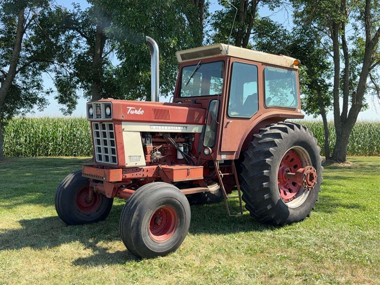 farmall-1566-turbo-image-1