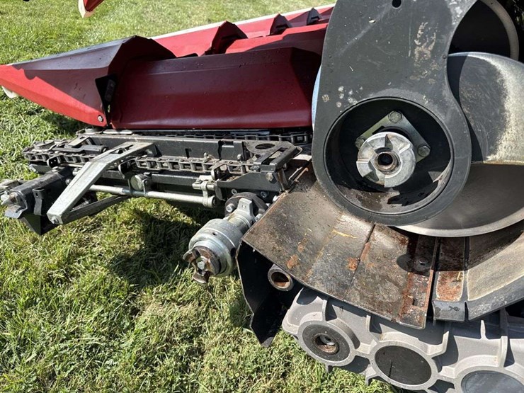 drago-gt-folding-corn-head-image-19