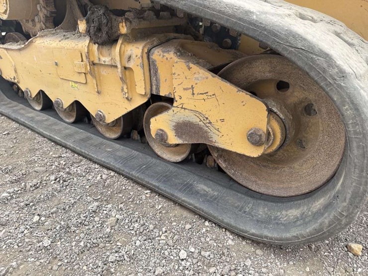 caterpillar-259d3-image-11